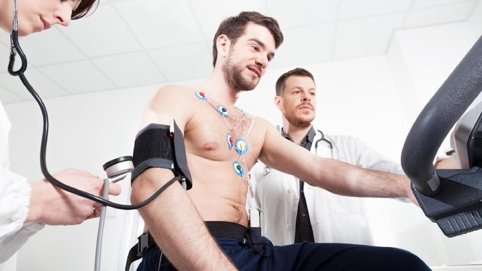 Check up sebelum olahraga agar terhindar dari serangan jantung. Foto: thinkstock Check up sebelum olahraga agar terhindar dari serangan jantung. Foto: thinkstock