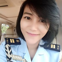 Sosok ajudan cantik Iriana Jokowi ini merupakan anggota TNI Angkatan Udara yang berpangkat sebagai Kapten dari Korp Administrasi. Foto: Instagram @sandhycaputrie