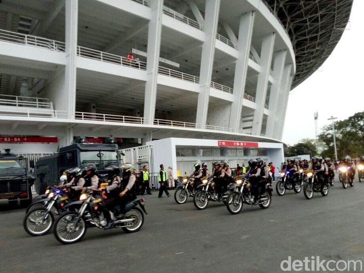 Foto: Pengamanan Berlapis di Laga Persija vs Home United