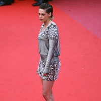 Hal itu pun jadi kontroversi. Namun Thierry Fremaux, direktur Festival Film Cannes menampik adanya dress code spesifik, di mana tamu wanita yang datang harus memakai stiletto. Foto: Getty Images