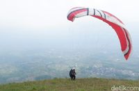 Sensasi Terbang Melihat Gunung-gunung Sekitar Wonosobo