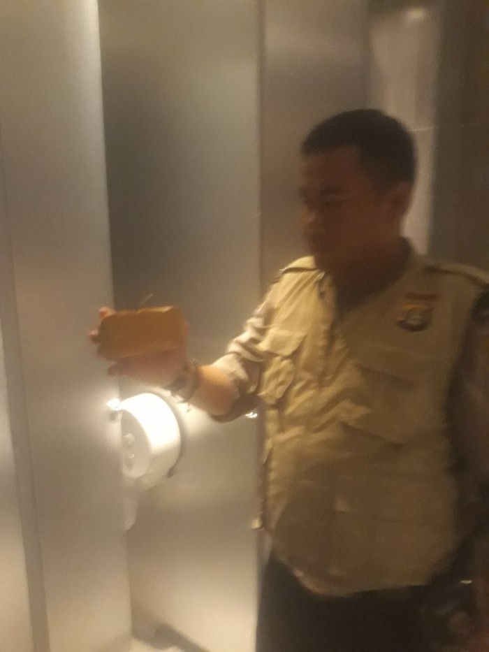 Polisi Pastikan Bungkusan di Toilet Bioskop Transmart Lampung Bukan Bom