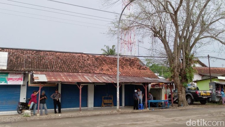 Polisi iPekalongani Geledah Rumah Terduga Teroris yang Tewas 