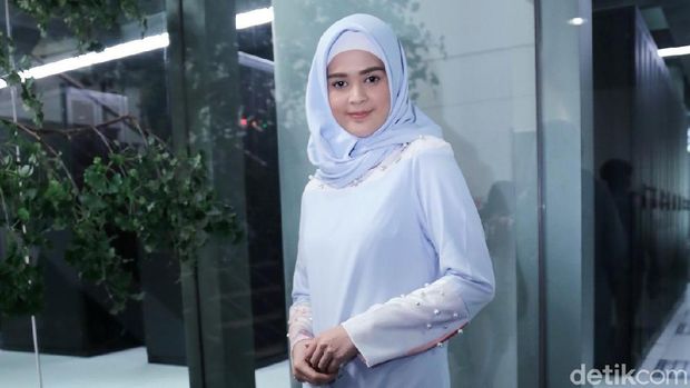 Fahri Hamzah Minta Maaf ke Tompi, Penampilan Berhijab Jennifer Dunn