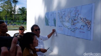 Menkominfo menjelaskan secara langsung kepada Wali Kota mengenai proyek Palapa Ring. Foto: detikINET/Adi Fida Rahman