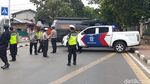 Foto: Gegana Turun Tangan Cek Benda Mencurigakan di Palmerah