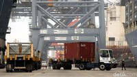 Dengan banyaknya produk manufaktur yang diekspor dan secara langsung tanpa transit mampu menurunkan biaya logistik.