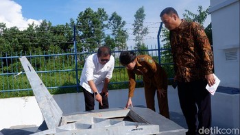 Menkominfo sempat menodong ke Wali Kota Singkawang mempermudah perizinan operator untuk mengembangkan jaringan pasca Palapa Ring Barat kelar. Foto: detikINET/Adi Fida Rahman