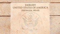 Amerika Serikat (AS) resmi memindahkan kantor kedutaannya ke Yerusalem, Israel. Pemindahan kantor tersebut diwarnai aksi protes warga Palestina yang menyebabkan puluhan warga meninggal dunia. Foto: Instagram Donald Trump