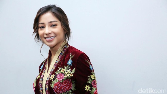 Catat! 5 Tips Mendapatkan Perut Sixpack Seperti Nikita Willy