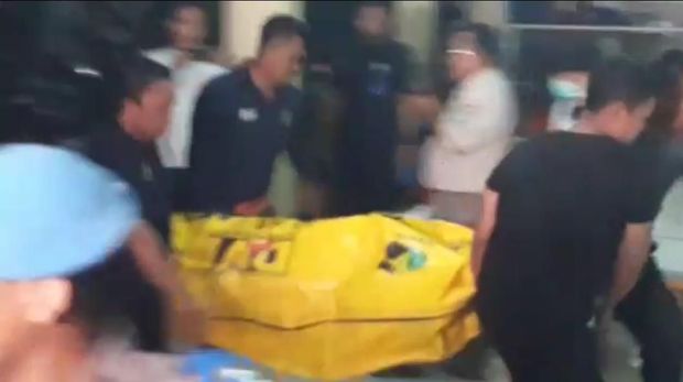 Dikawal Brimob, Jenazah Teroris Surabaya Tiba di RS Bhayangkara