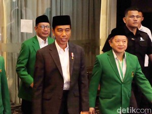 Pantun Kode PPP untuk Jokowi soal Cawapres