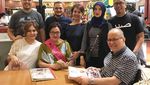 Begini Gaya Pereli Rifat Sungkar Saat Makan Bareng Istri dan Keluarganya