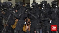 Komando Operasi Khusus Gabungan (Koopssusgab). Koopssusgab dibentuk pada 9 Juni 2015 oleh Jenderal Moeldoko selaku Panglima TNI kala itu. Tim ini merupakan gabungan pasukan khusus dari tiga matra TNI, yakni Sat-81, Denjaka, dan Satbravo-90. Pasukan khusus ini berjumlah 90 personil. Mereka disiagakan di wilayah Sentul, Bogor, Jawa Barat dengan status operasi, sehingga siap siaga setiap saat ada perintah untuk terjun menanggulangi teror. Adhi Wicaksono/CNN Indonesia.
