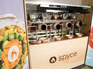 Keren! Makanan di Restoran Ini Dimasak oleh Teknologi Robot Canggih