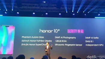 Fitur AI di Honor 10 lebih baik dari pendahulunya, Honor View 10. Tak cuma mendeteksi wajah orang, kamera Honor 10 juga bisa mengenali lebih dari 500 skenario di 22 kategori. Foto: detikINET/Indah Mutiara Kami