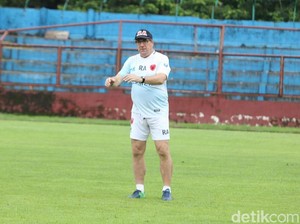 Eks Pelatih PSM Robert Alberts Belum Kepikiran Kembali Melatih di Liga 1