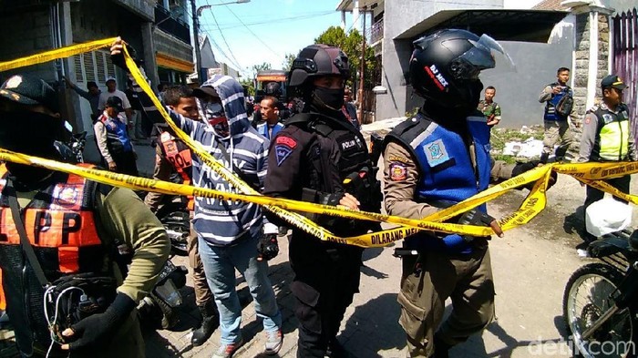 Satu Lagi Warga Sidoarjo Diamankan Densus 88 Antiteror