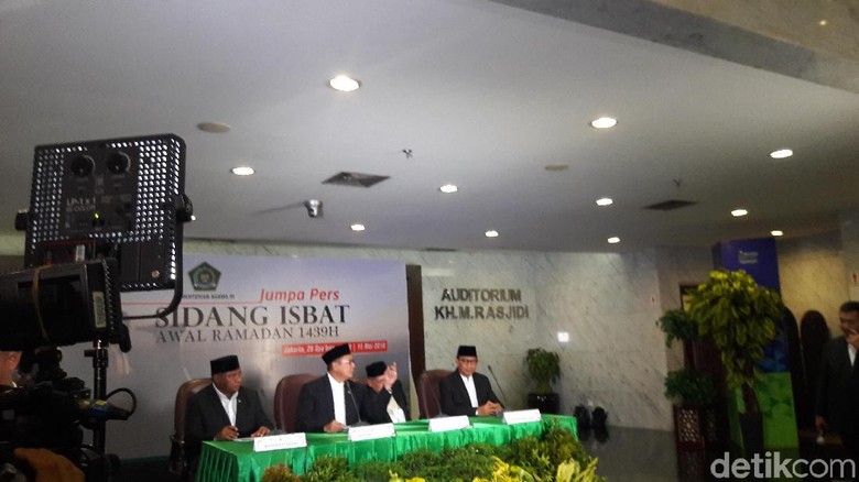Pemerintah Tetapkan 1 Ramadan 1439 H Jatuh Kamis 17 Mei 2018 Pemerintah Tetapkan 1 Ramadan 1439 H Jatuh Kamis 17 Mei 2018