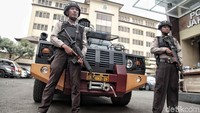 Penjagaan di Mapolres Metro Jakarta Utara diperketat, Selasa (15/5/2018).