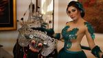 Baby Margaretha, Dari Bikini Jadi Gaun