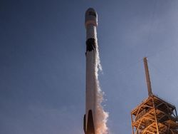 Peluncuran Roket Canggih SpaceX yang Dapat Dipakai 100 Kali