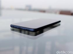 Unboxing Ponsel Honor 7X, Penantang Kuat di Kelas Menengah