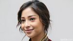 Penampilan Nikita Willy dengan Floral Dress