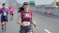 Lari puluhan kilometer bukan masalah buat Fitri. (Foto: Instagram/fitri_ismi)