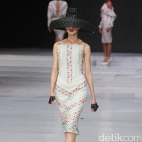 Fashion show koleksi terbaru Ivan Gunawan yang bertajuk Great Toba di Indonesia Fashion Week 2018, Jakarta Convention Center, Jakarta, Rabu [28/3/2018]. Foto: Mohammad Abduh/Wolipop