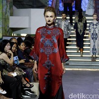 Fashion show koleksi busana Ramadan 2018 Alleira Batik bertema La Splendeur bertempat di Lamoda Cafe, Plaza Indonesia, Jakarta. Rabu [9/5/2018]. Foto: Mohammad Abduh/Wolipop