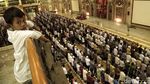 Foto: Salat Tarawih Perdana di Masjid Islamic Centre