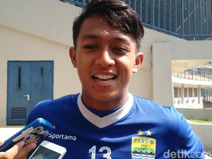 Berubah Pikiran, Gomez Lepas Febri dan Dedi ke Timnas