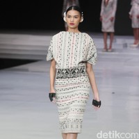 Fashion show koleksi terbaru Ivan Gunawan yang bertajuk Great Toba di Indonesia Fashion Week 2018, Jakarta Convention Center, Jakarta, Rabu [28/3/2018]. Foto: Mohammad Abduh/Wolipop