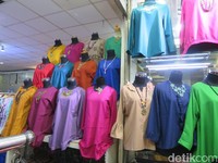 Fakta-fakta Baju Impor Asal China di Tanah Abang