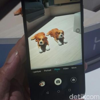 Kesan Pertama Menggenggam Honor 10 