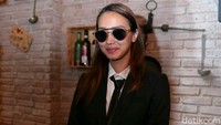 Ini dia gaya baru Melayu Nicole Hall. Foto: Ismail/detikHOT