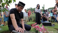 Sebelumnya almarhum Olga Syahputra memang kerap mengundang anak-anak yatim.