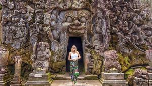 Melihat Lagi Foto Liburan Mantan Model Playboy di Bali