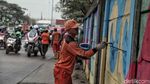 Warna-warni Tembok di Jalan Raya Cilincing