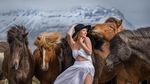 Foto: Petualangan Mantan Bintang Playboy di Islandia