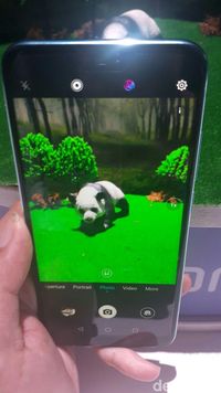Kesan Pertama Menggenggam Honor 10 