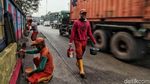 Warna-warni Tembok di Jalan Raya Cilincing