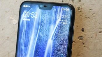 Fitur Bothie dan HDR masih tersedia di kamera ponsel ini. Foto: Sina Mobile