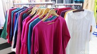 Pakaian impor dari China lebih diminati daripada pakaian buatan lokal. Hal ini karena kualitas pakaian yang lebih bagus.