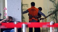 Abdul Hakim menjalani pemeriksaan lanjutan terkait kasus dugaan pemberian suap dari Wali Kota Malang kepada anggota DPRD Kota Malang saat pembahasan APBD-P TA 2015.