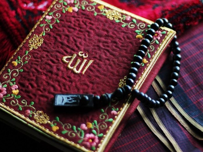 Sepatu hingga tisu toilet ini diduga mengandung lafadz Allah. Foto: iStock Sepatu hingga tisu toilet ini diduga mengandung lafadz Allah. Foto: iStock