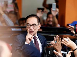 Usai Bebas, Anwar Ibrahim Akan Istirahat dan Kunjungi Teman
