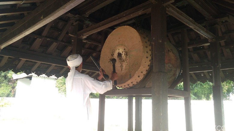 Tradisi Tabuh Bedug Sambut Ramadan di Keraton Kasepuhan Cirebon Tradisi Tabuh Bedug Sambut Ramadan di Keraton Kasepuhan Cirebon