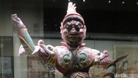 Patung Lokapala menginjak iblis. Bukti kebudayaan India di Jalur Sutra (Fitraya/detikTravel)